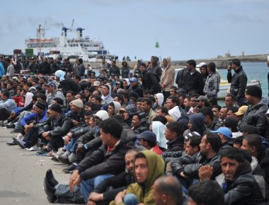 Τουλάχιστον 800.000 Τυνήσιοι θέλουν να έρθουν στην Ευρώπη
